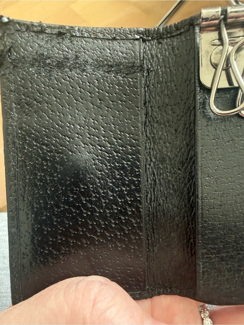 Gucci Black Leather Key & Card Holder with sherry line - Picture 5 of 5